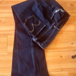 Never Worn-Levi's Bootcut Jeans